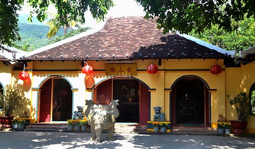  bản đồ du lịch Côn Đảo - miếu bà Phi yến