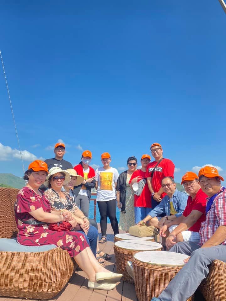 du-lich-nha-trang-du-thuyen-de-vuong7