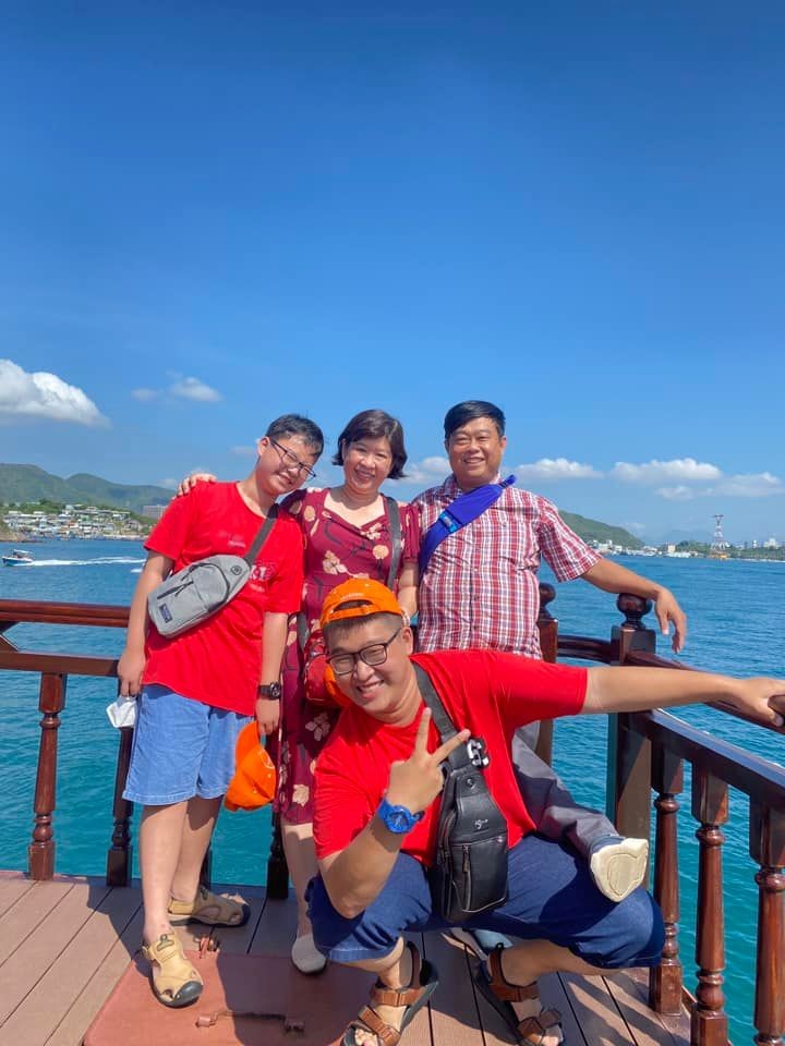 du-lich-nha-trang-du-thuyen-de-vuong10