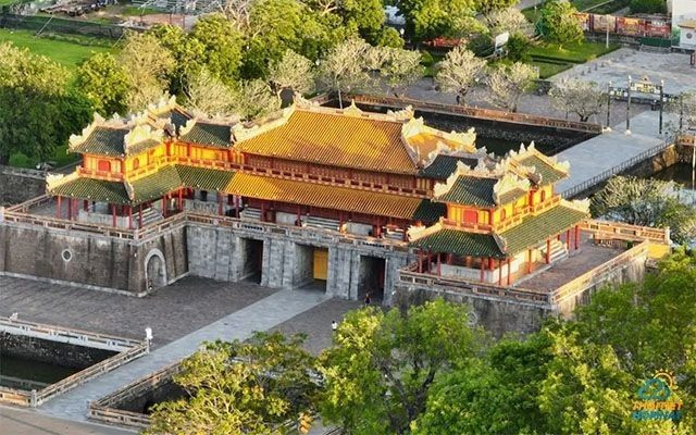 Kinh nghiệm đi Huế lần đầu Kinh nghiệm đi Huế lần đầu