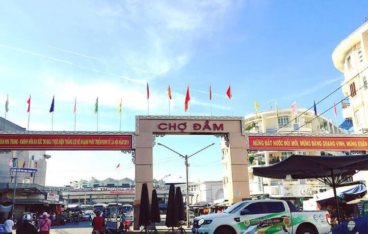 Chợ Đầm
