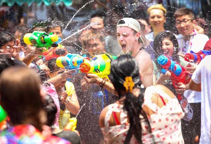 Giới thiệu về lễ hội té nước SongKran