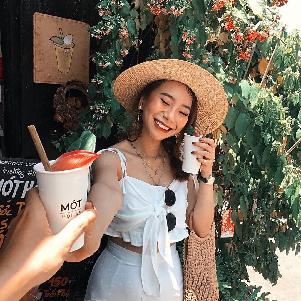 Thưởng thức nước mót tại Hội An