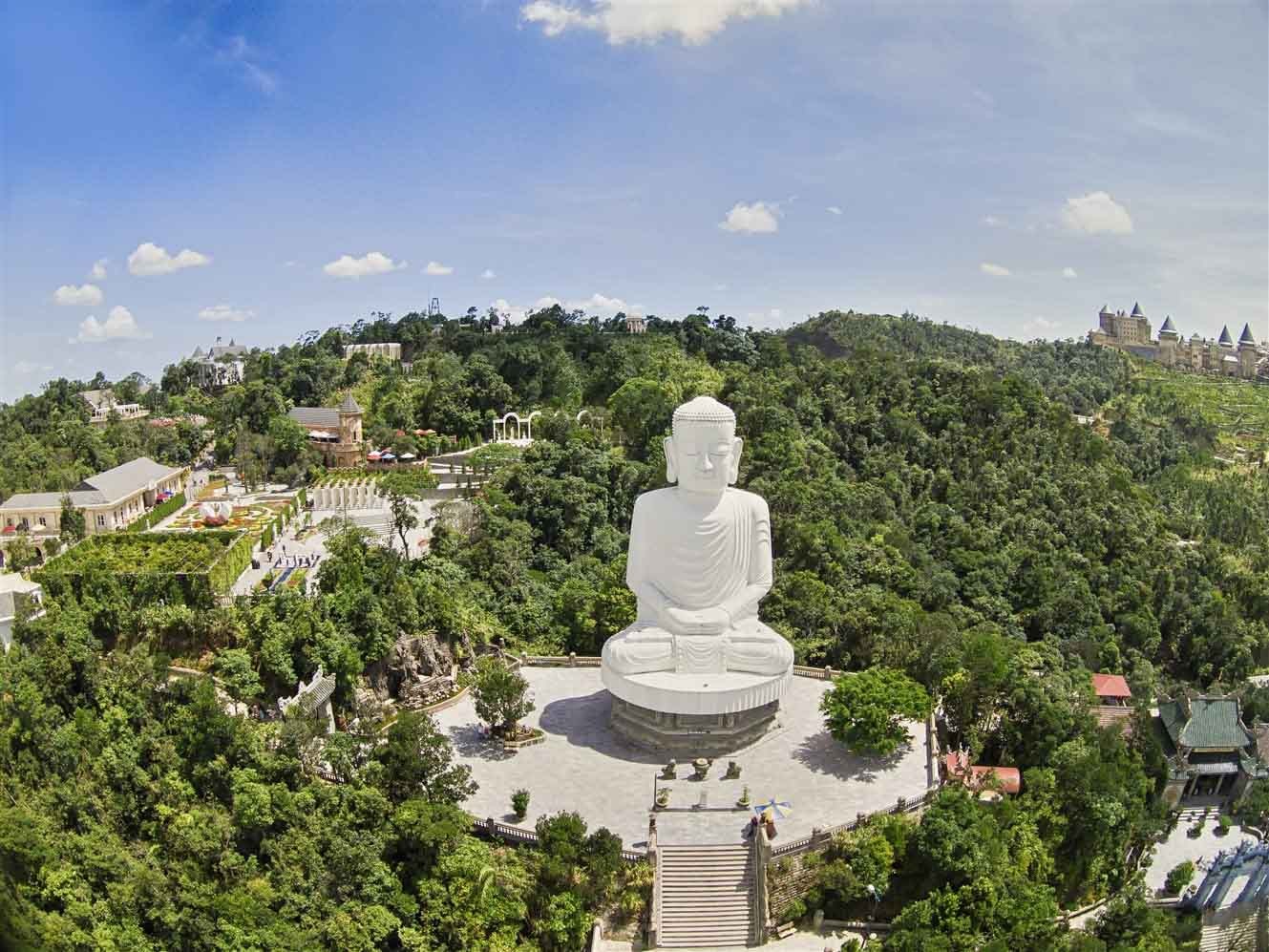 Tượng Phật Khổng Lồ 