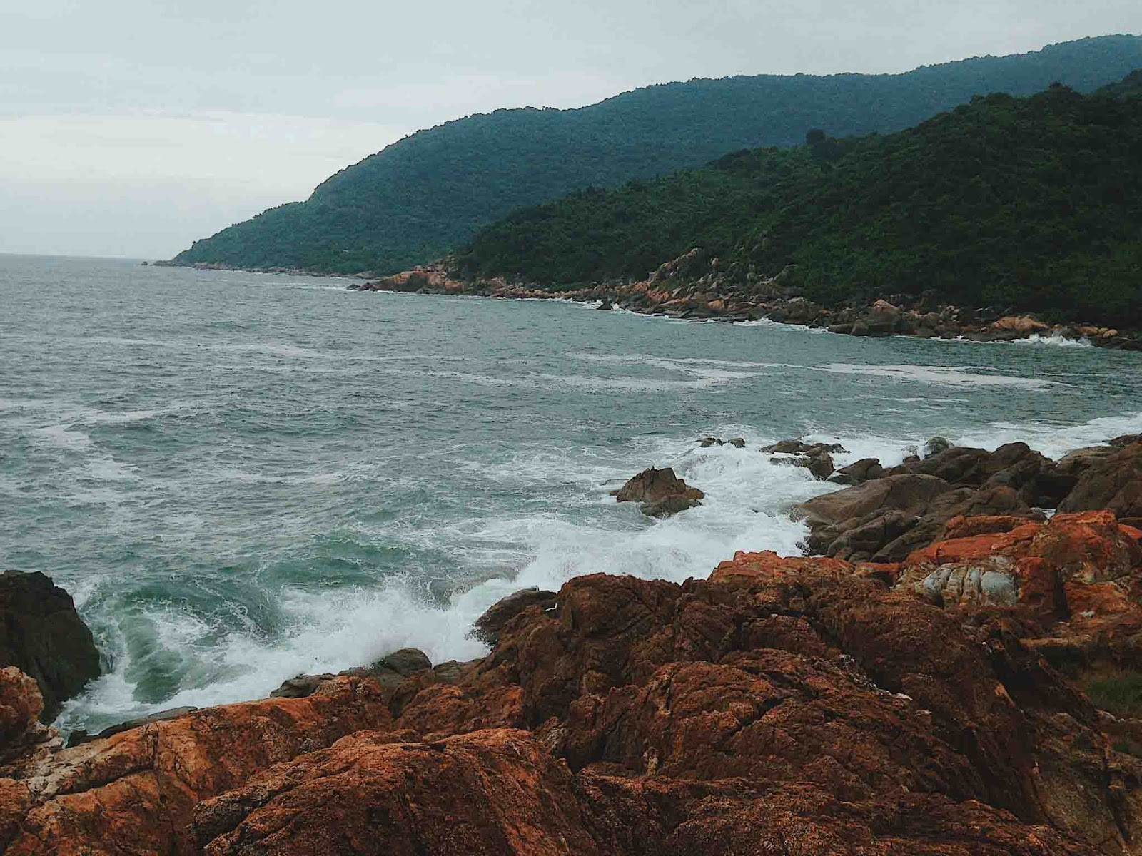 Chơi đu dây Zipline tại Bãi Cát Vàng