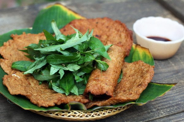 Bánh tráng chả cá, đặc sản Quy Nhơn