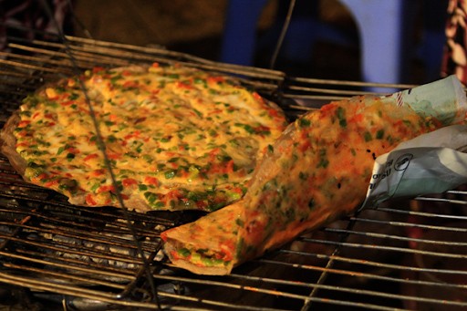 du lịch Đà Lạt vào mùa nào đẹp - bánh tráng nướng
