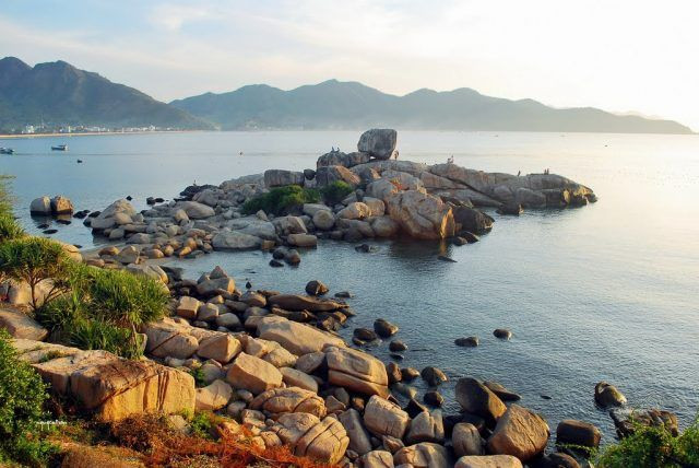 Hòn Chồng
