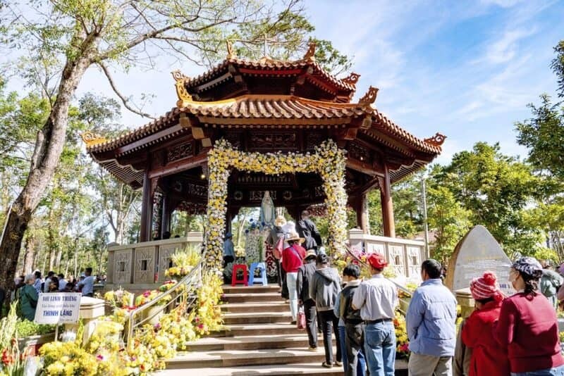 Các lưu ý khi thỉnh tượng Đức Mẹ Măng Đen Các lưu ý khi thỉnh tượng Đức Mẹ Măng Đen
