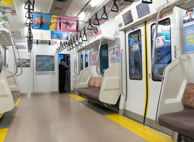tàu điện Nhật Bản 1