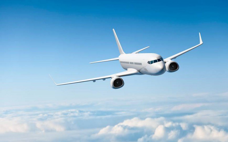Di chuyển đến Đà Nẵng bằng máy bay 