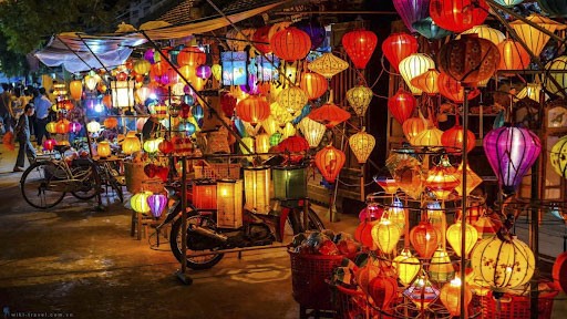 Chợ đêm Hội An