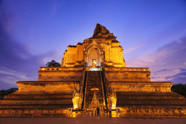 Đền Wat Chedi Luang