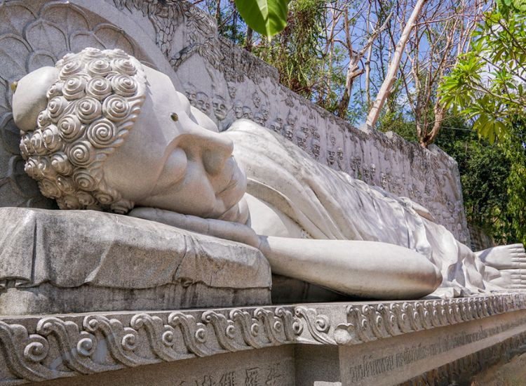 Những điểm nổi bật tại chùa Long Sơn Nha Trang Những điểm nổi bật tại chùa Long Sơn Nha Trang