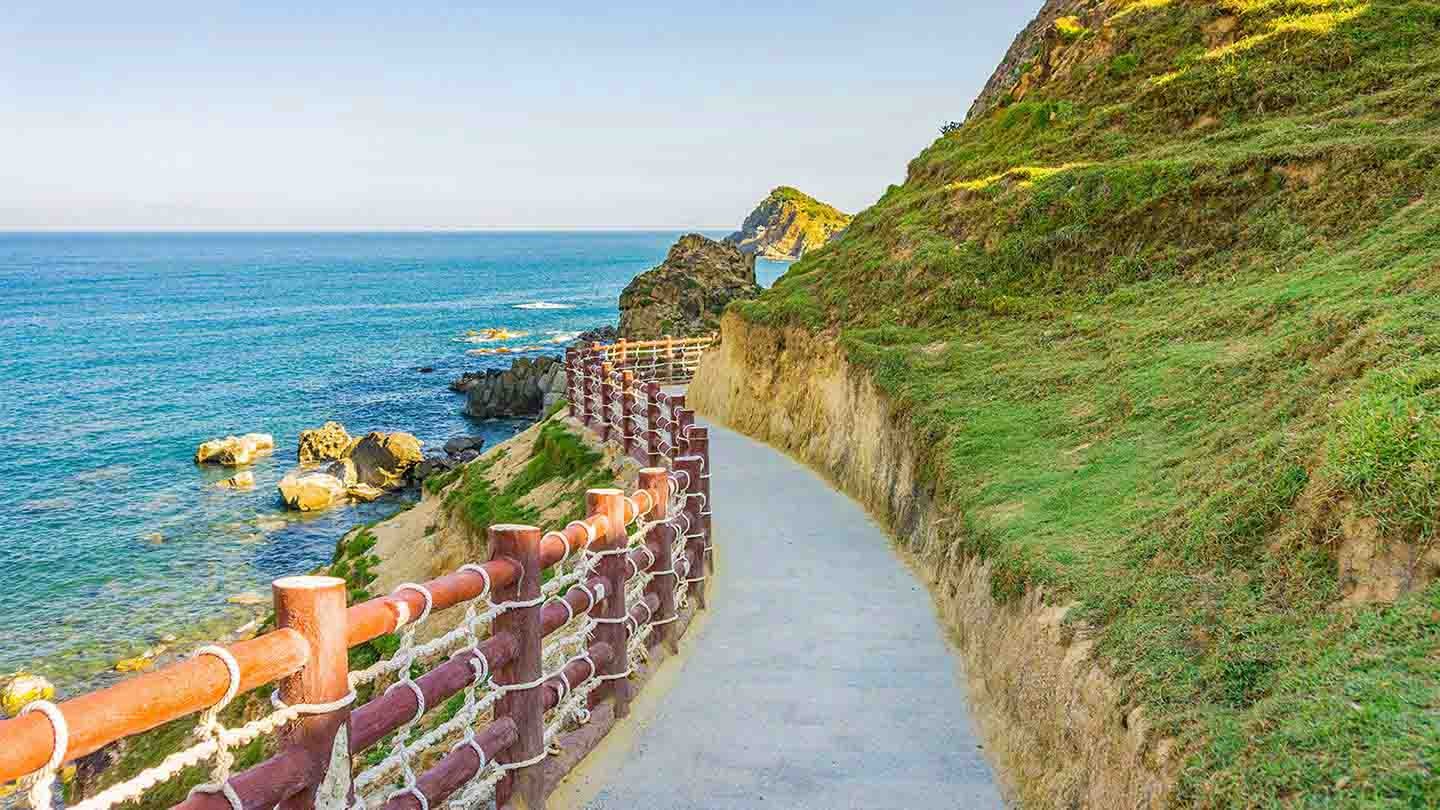 Con đường đi bộ nổi tiếng ở Eo Gió Quy Nhơn 