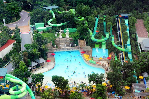 Công viên nước Adventure Cove Waterpark