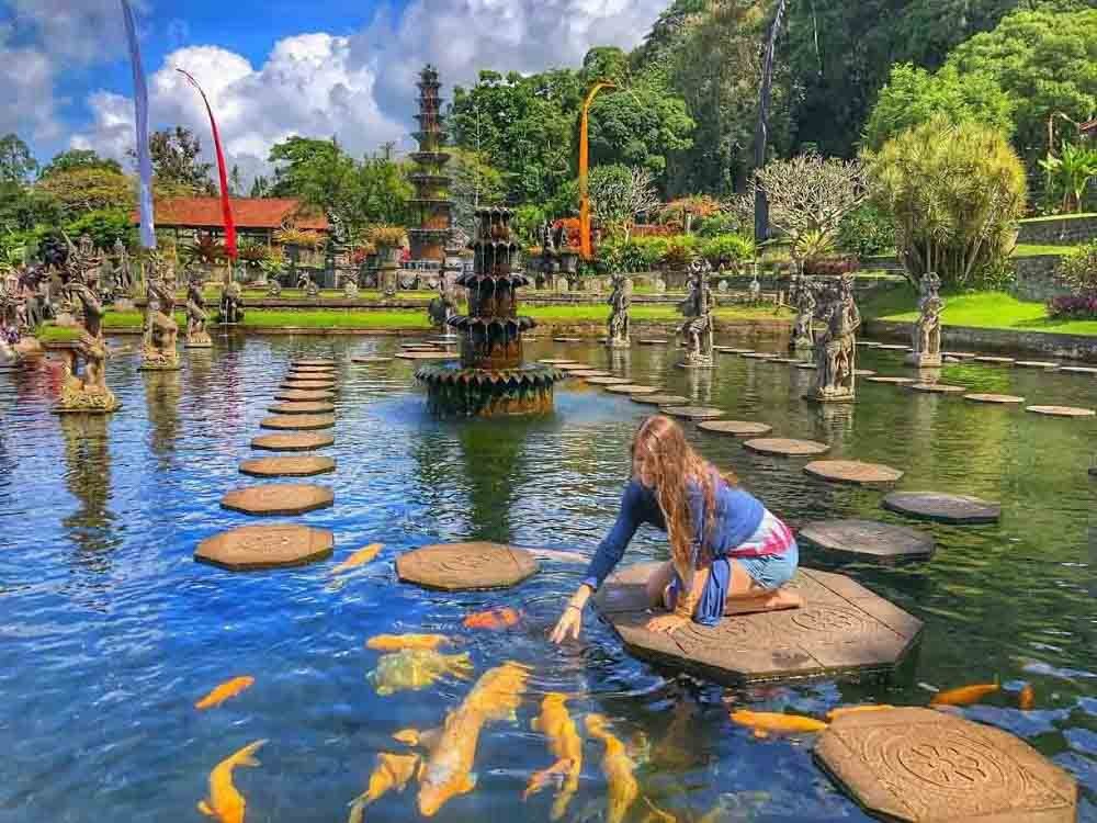 Cung điện nước Tirta Gangga