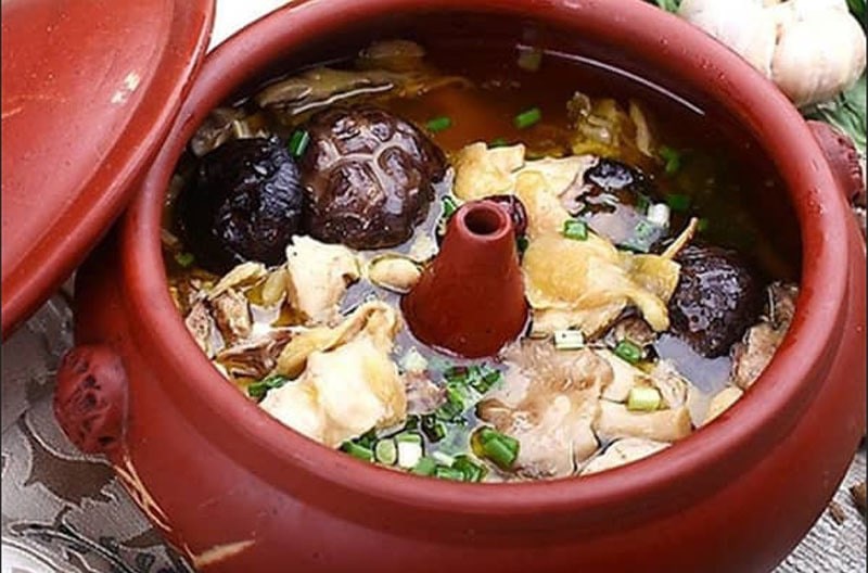 Gà hấp đặc sản Vân Nam Trung Quốc Gà hấp đặc sản Vân Nam Trung Quốc