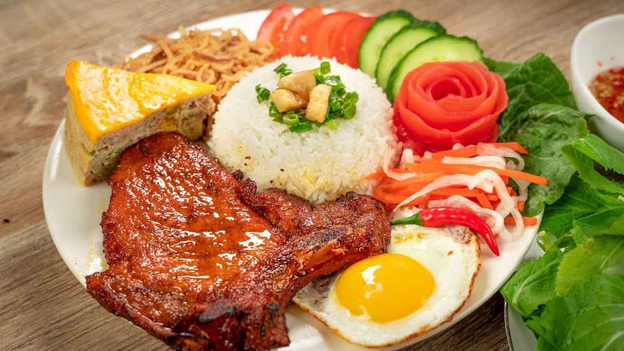 đến côn đảo ăn gì cơm tấm sườn