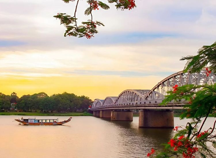 địa điểm du lịch Huế có gì hấp dẫn địa điểm du lịch Huế 3