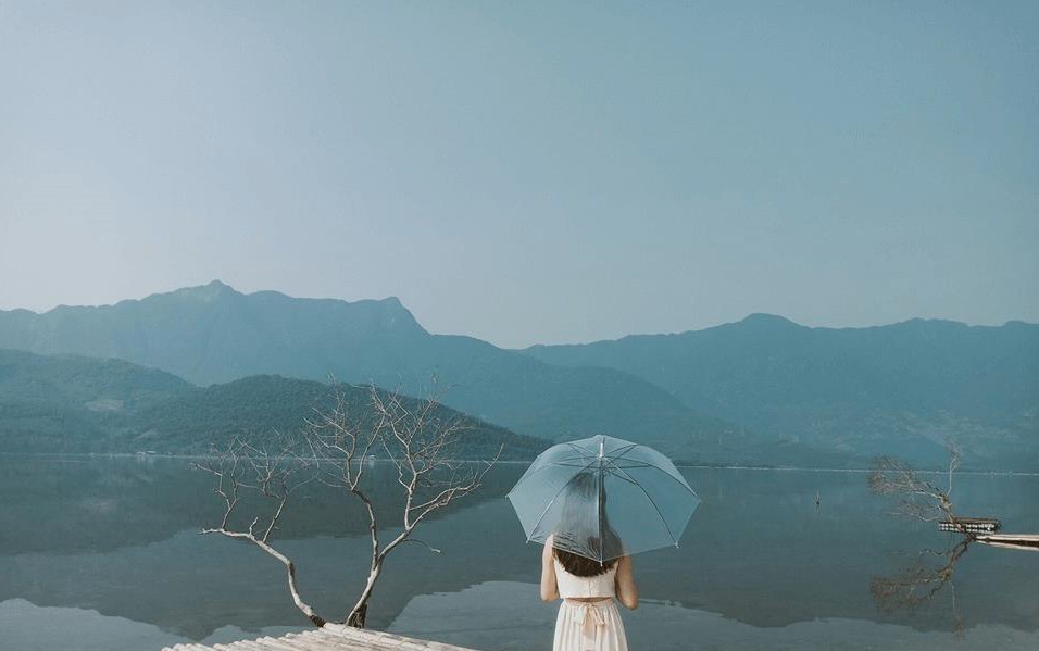 Khung cảnh thơ mộng tại đầm Lập An 