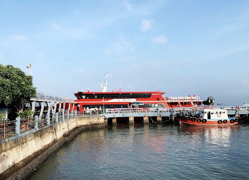 Trước đây từ Vũng Tàu chỉ có tàu chậm, hiện giờ cũng đã có tàu cao tốc