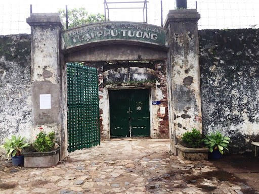 Trại Phú Tường