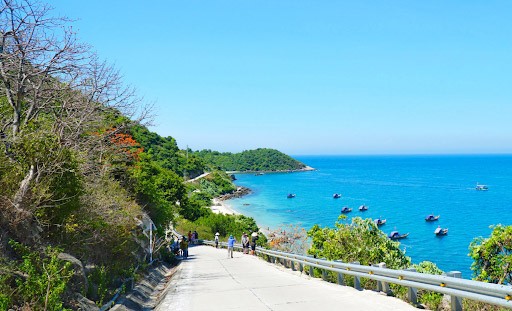 Du lịch tắm biển tại Bãi Xếp