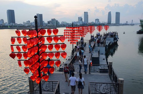 Cầu Tình Yêu Đà Nẵng 