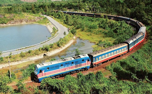 Di chuyển đến Đà Nẵng bằng tàu hỏa