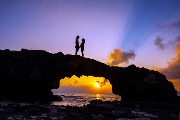 Hoàng hôn tại cổng Tò Vò Lý Sơn