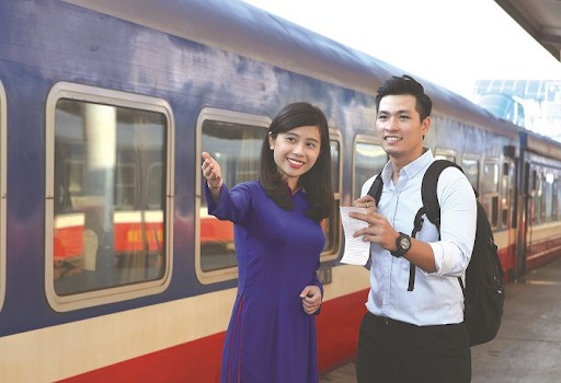 Du lịch Hạ Long bằng tày hỏa