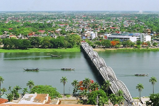 Cầu Tràng Tiền ở Huế