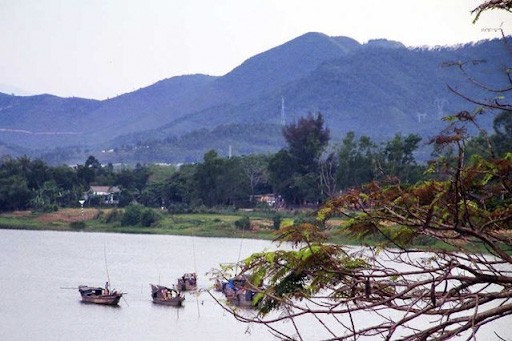 Núi Ngự Bình