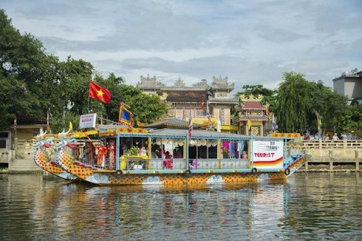 Điện Hòn Chén