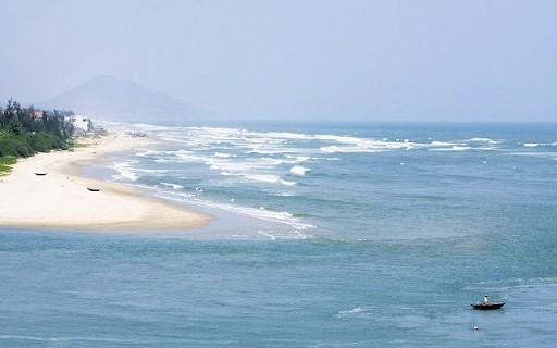 Biển Lăng Cô