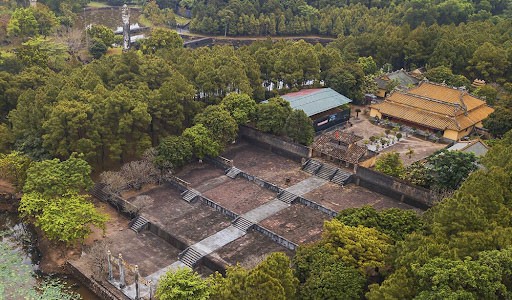 lang-thieu-trị