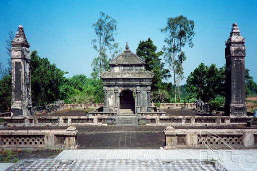 Lăng Đồng Khánh xứ Huế 