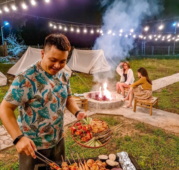 BBQ cặp đôi, gia đình BBQ cặp đôi, gia đình