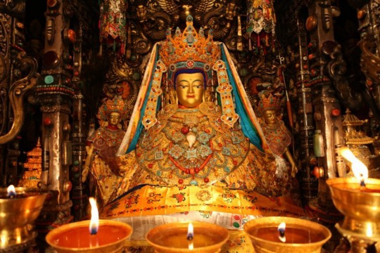 Đền thờ Thần Tài Dzambala