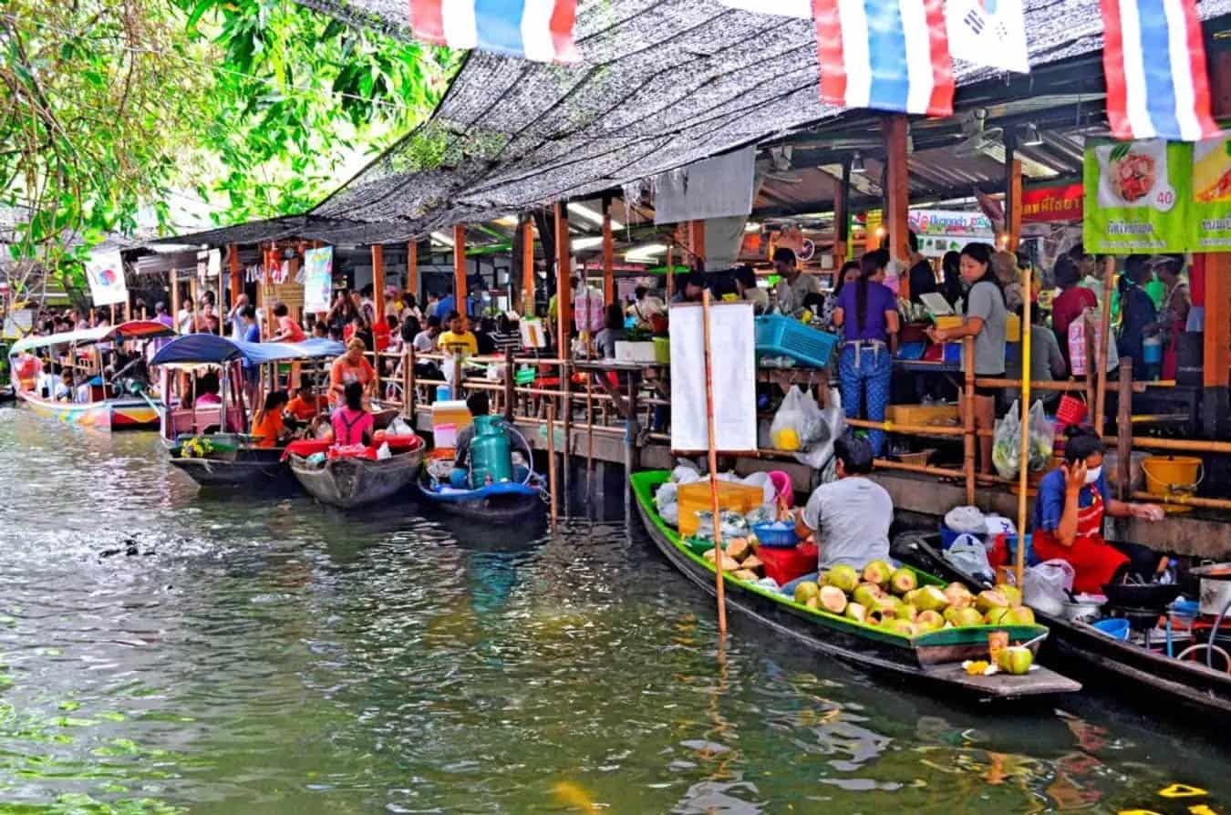 hoạt động bạn có thể tham gia ở Chợ nổi Damnoen Saduak hoạt động bạn có thể tham gia ở Chợ nổi Damnoen Saduak