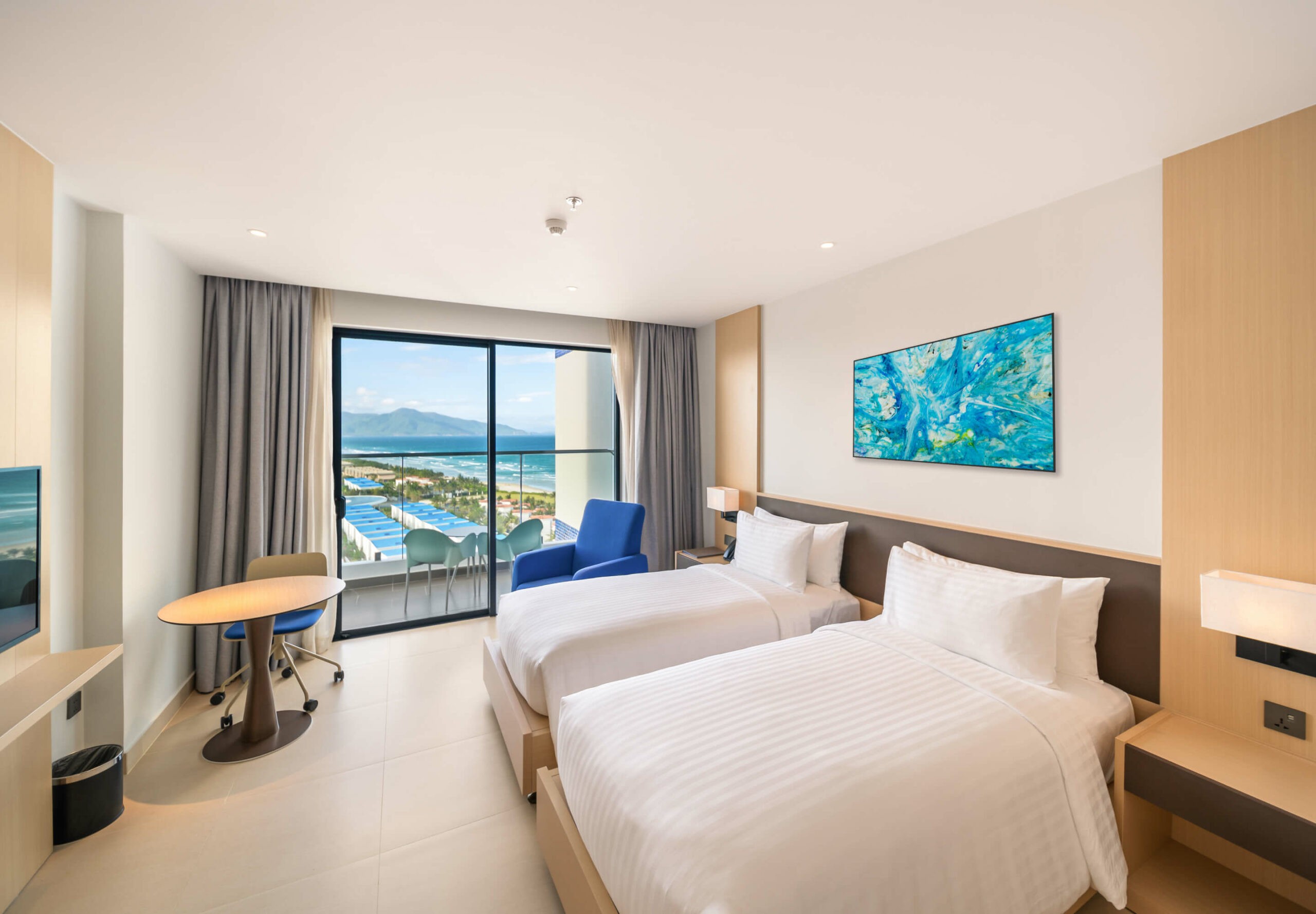 the-empyrean-cam-ranh-beach-resort-diem-nghi-duong-ly-tuong-cho-tour-du-lich-cuoi-tuan(2)