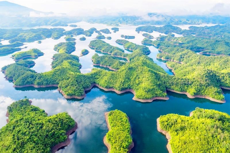 Khám phá hồ Tà Đùng – "Hạ Long của Tây Nguyên"