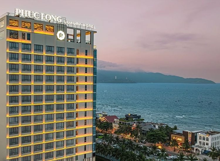 khách sạn Đà Nẵng gần biển 2