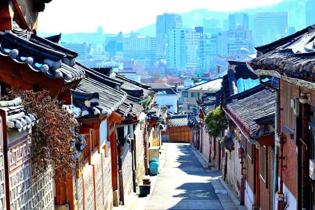 Khám phá vẻ đẹp của ngôi làng cổ Bukchon Hanok, Hàn Quốc Khám phá vẻ đẹp của ngôi làng cổ Bukchon Hanok, Hàn Quốc