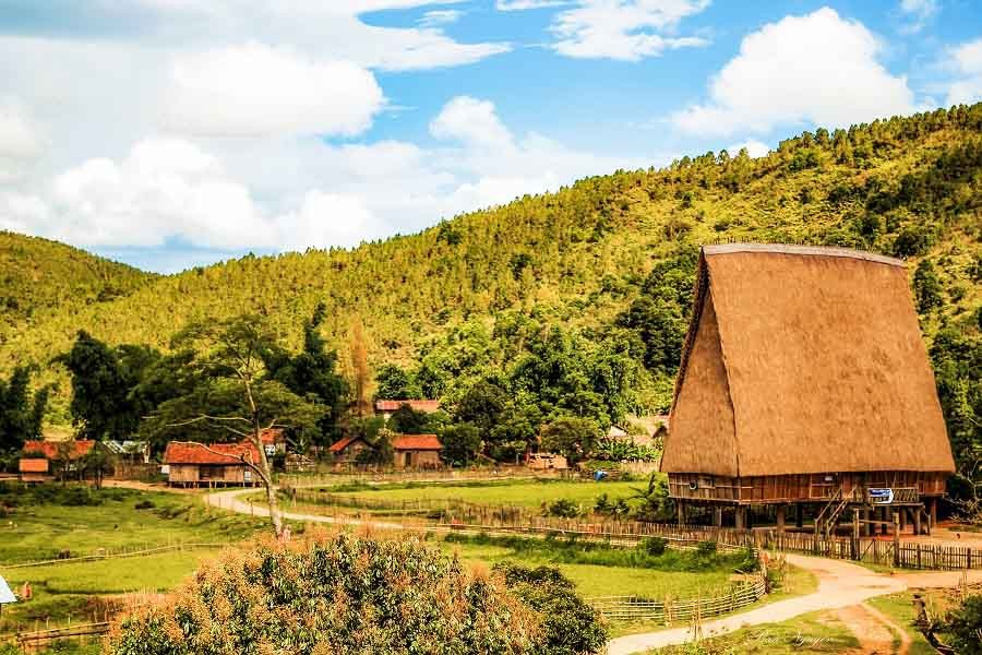 Làng du lịch Kon Bring 
