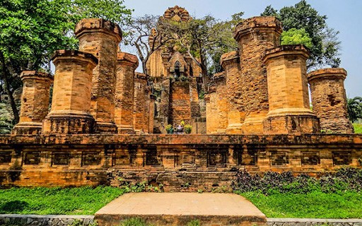  tour du lịch nha trang 1 ngày - tháp bà Ponagar