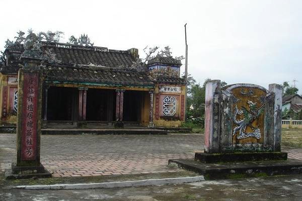 du-lich-da-nang-dinh-lang-tuy-loan