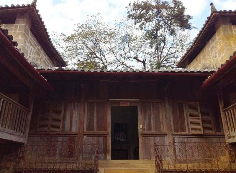 du-lich-ha-giang-dinh-thu-ho-vuong