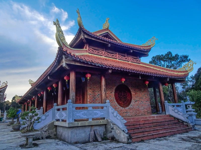 Kinh nghiệm tham quan chùa Khánh Lâm Kinh nghiệm tham quan chùa Khánh Lâm
